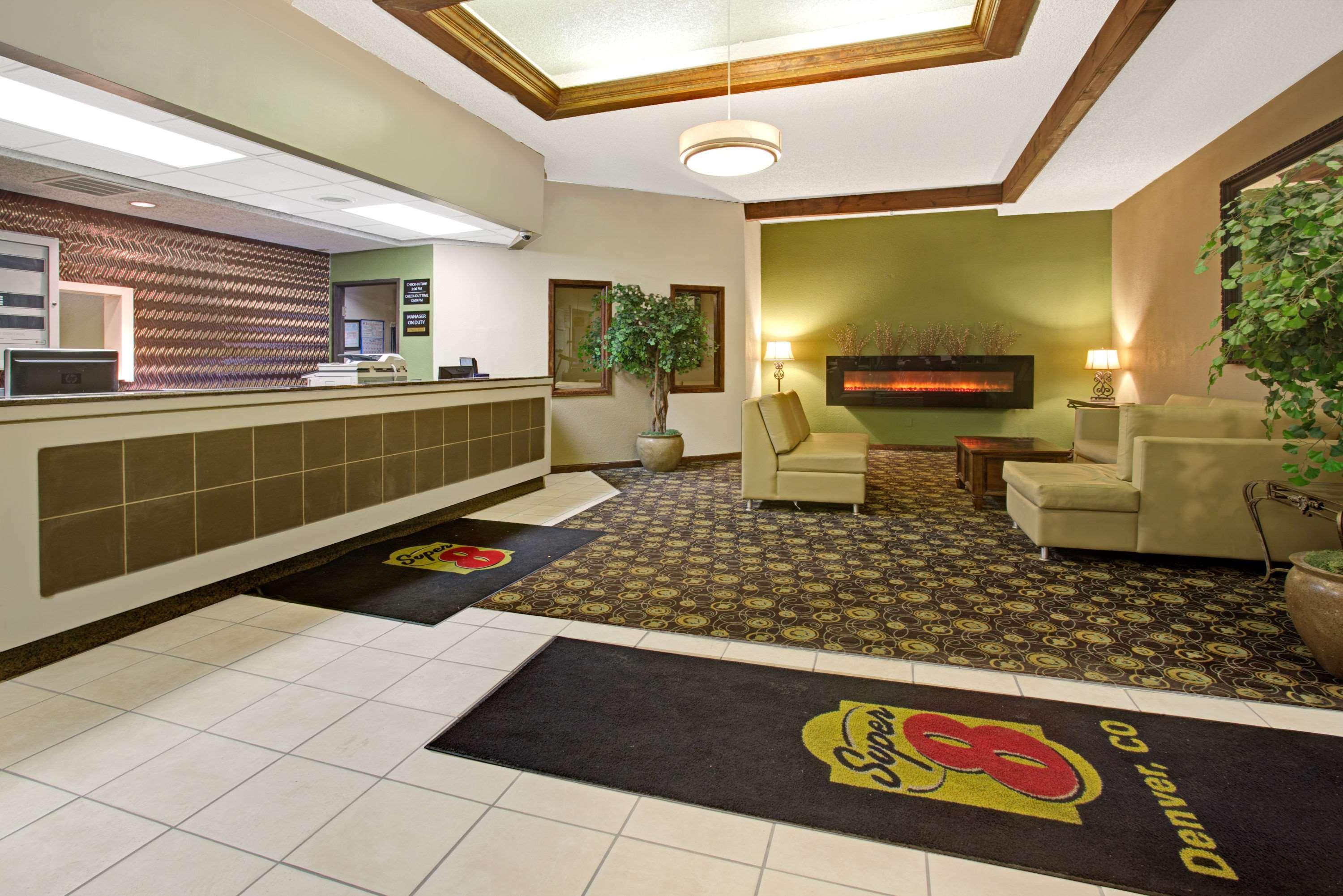 Super 8 By Wyndham Wheat Ridge/Denver West Exterior photo